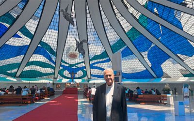Pe. Eduardo celebra missas e recebe homenagens nesta semana em Brasília
